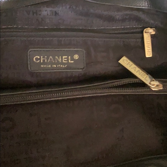 VINTAGE CHANEL PURSE - Picture 6 of 7